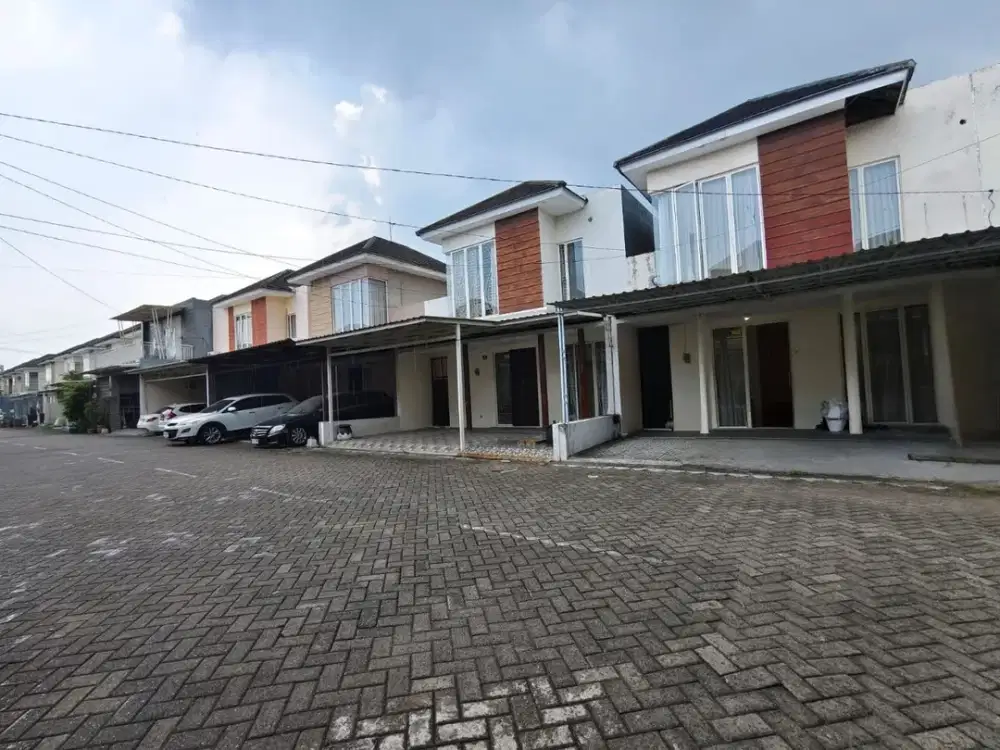 Gunung Anyar Evergreen Merr