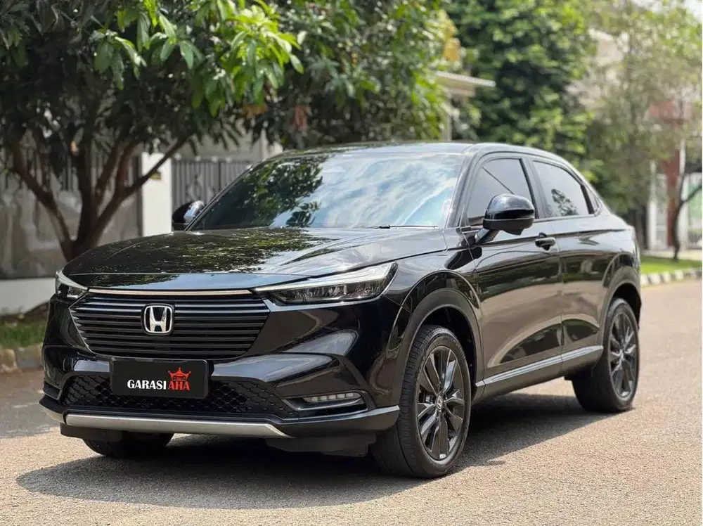 Honda HRV SE AT Hitam 2023 - TDP & Cicilan Rendah