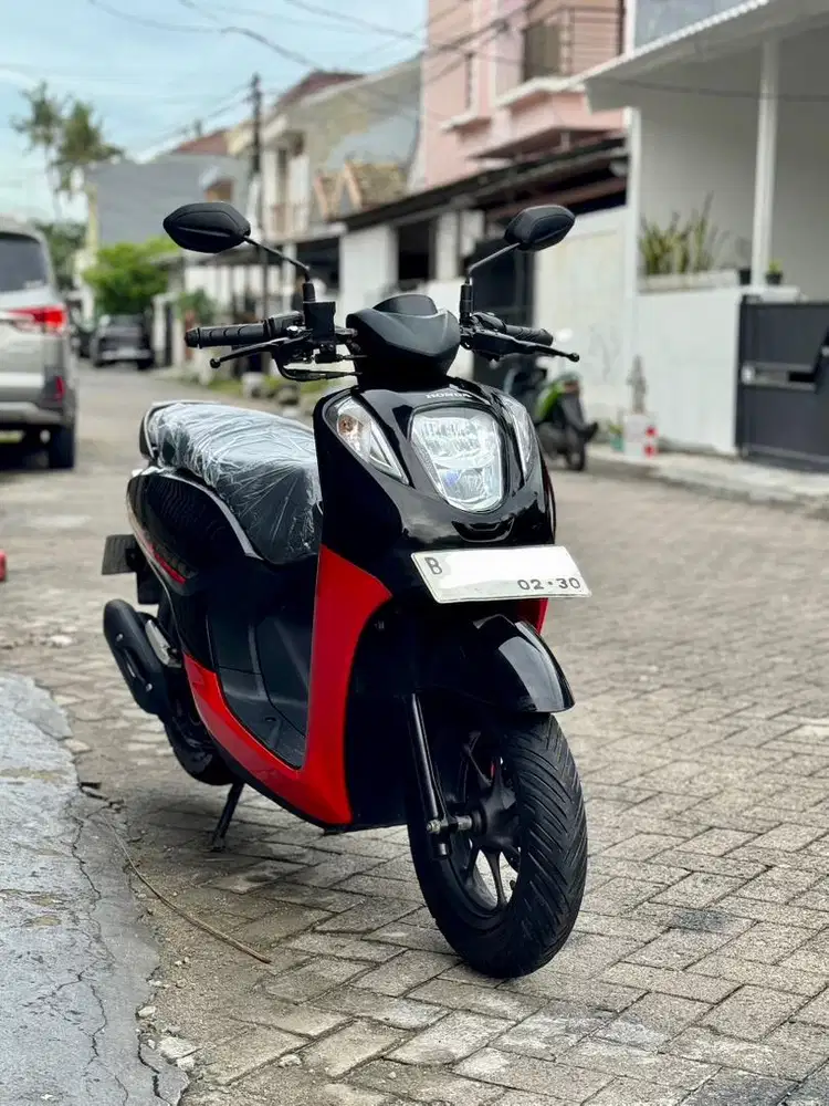 KM 500❗️HONDA GENIO CBS 2025 NIK 2024 BLN 2 LIKE NEW