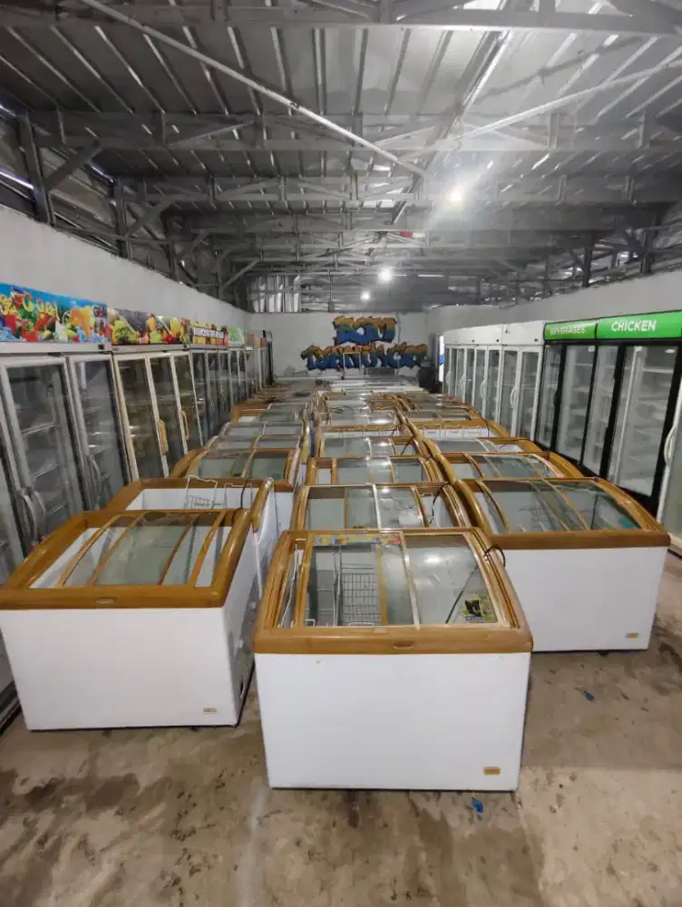 freezer kaca kapasitas 330ltr