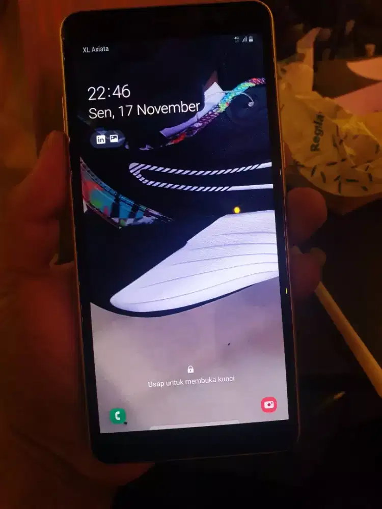 Samsung A8+ 6/64 Dual sim minus rinngan
Retak di ujung aja