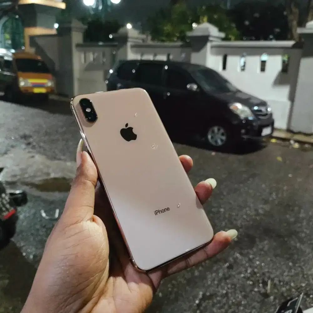 iphone Xs Max 64 GB Lengkap