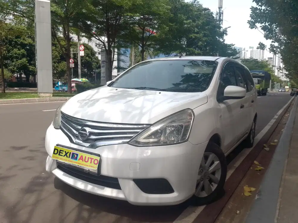 (KM80000) NISSAN GRAND LIVINA SV AT 2015 NIK 2014 ISTIMEWA KM RENDAH