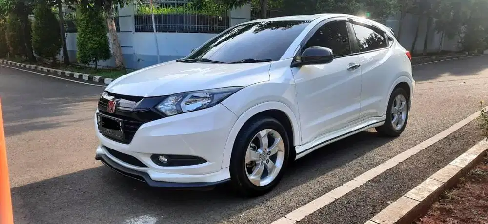 HONDA HR-V E AT 2017 KILOMETER 73RB ORIGINAL TERAWAT