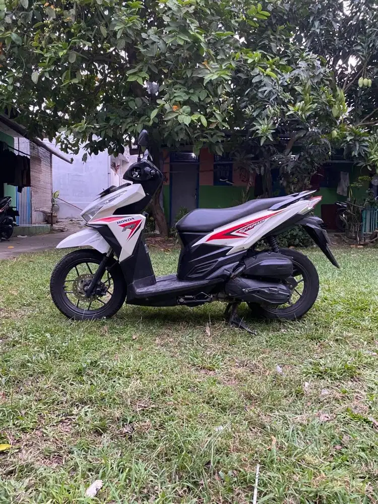 Vario 125 tahun 2015