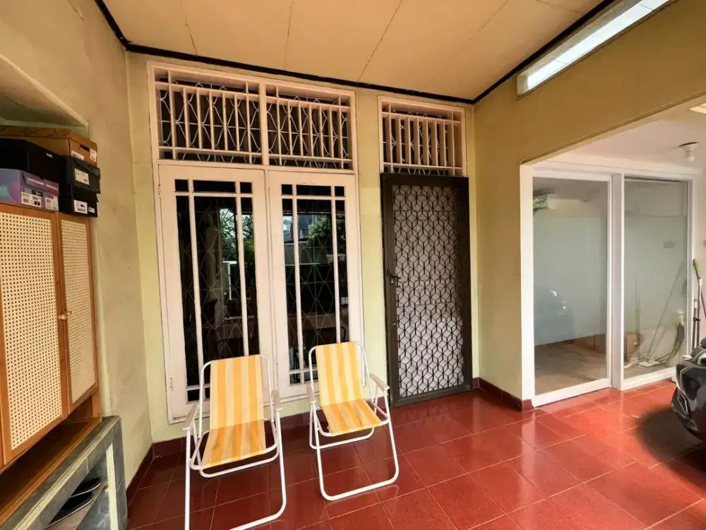 DIJUAL Rumah Sektor 1B Gading Serpong SEMI FURNISHED