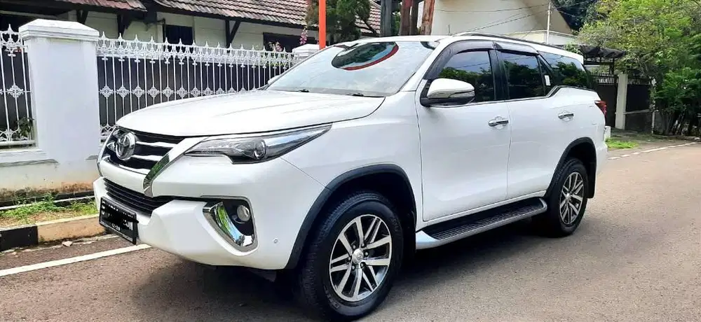 TOYOTA FORTUNER VRZ AT 2016 ORIGINAL SANGAT TERAWAT SIAP PAKAI.