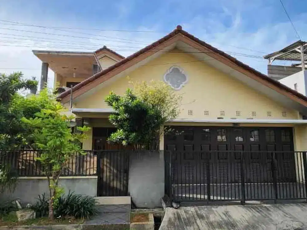 Rumah di Larangan Indah, Ciledug Tangerang