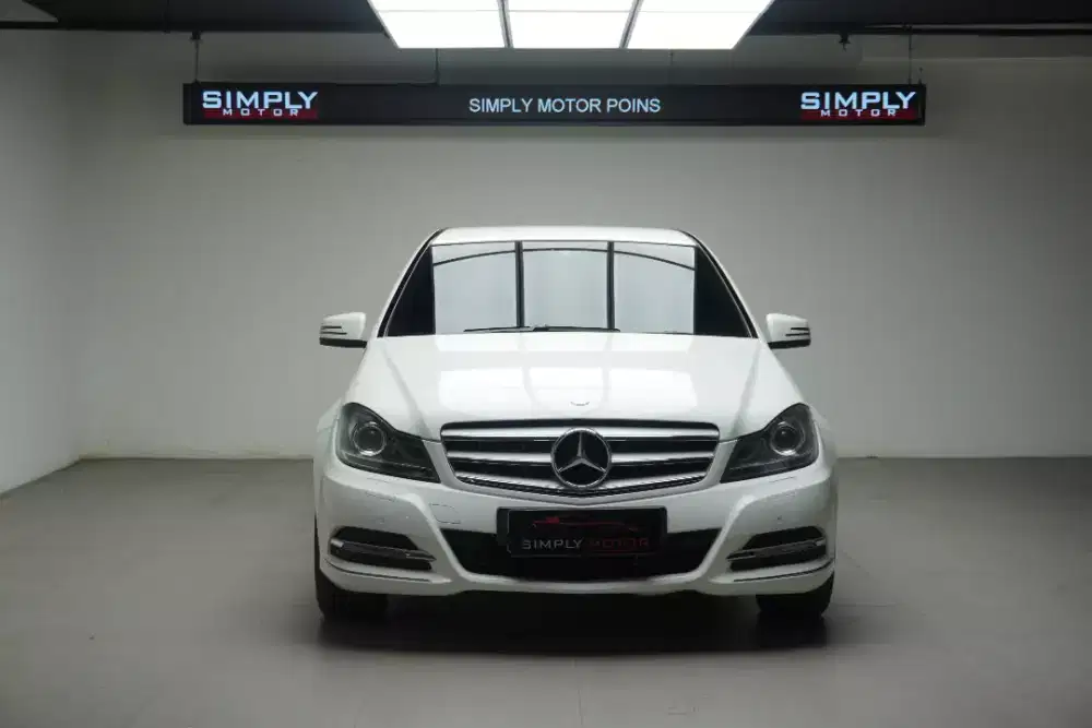 Mercedes Benz Mercy C200 CGI AT 2013