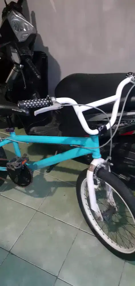sepeda bmx united ukuran 20