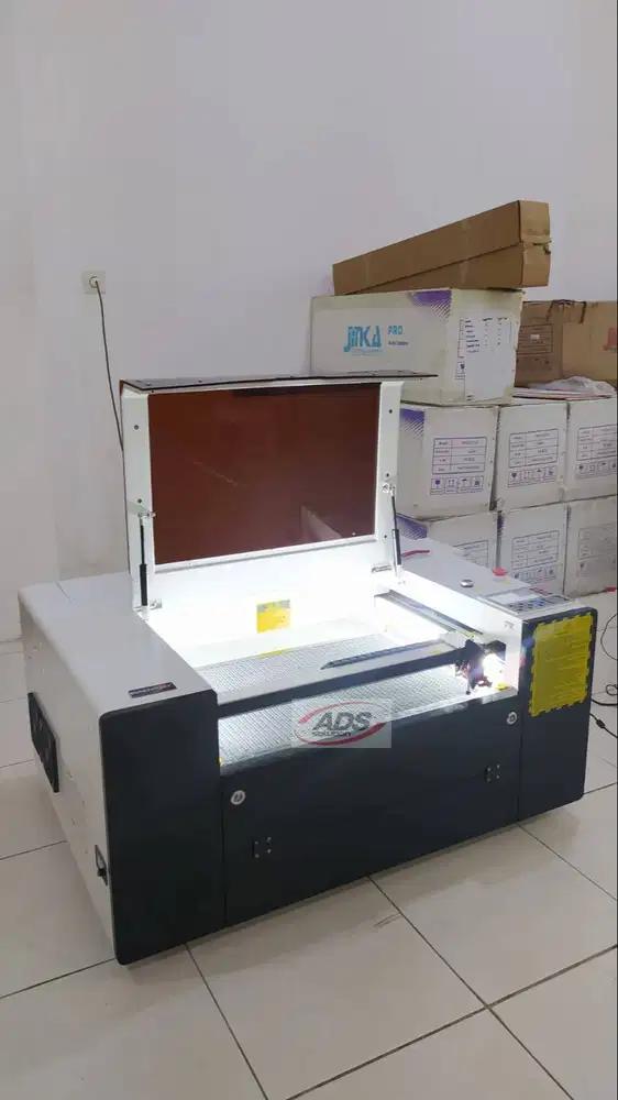 MESIN LASER GRAVIR ENGRAVING PREMIUM 6040 ( AUTO FOKUS )