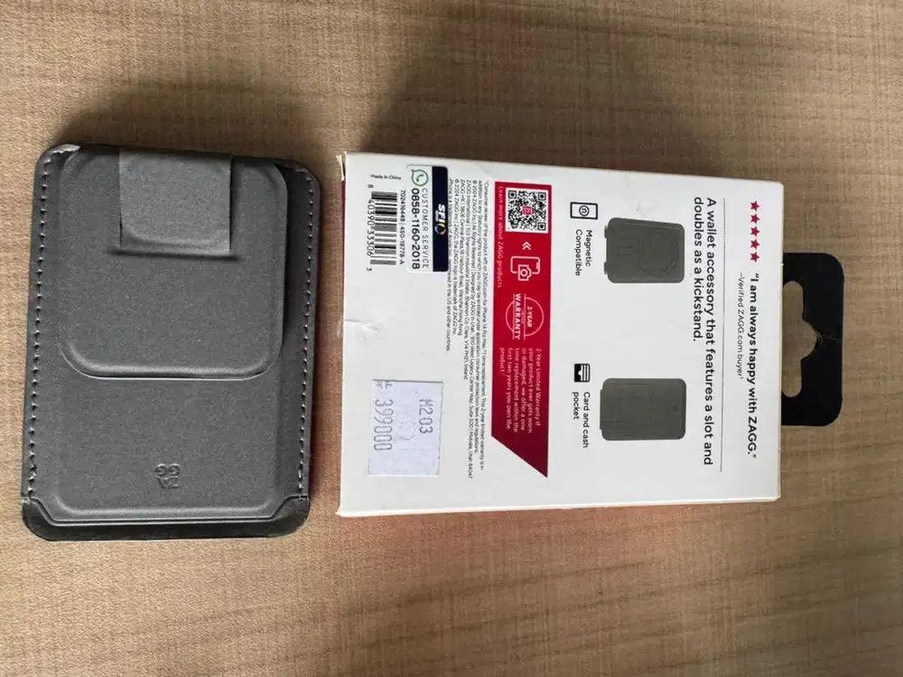 Card holder/pocket Magsafe ZAGG