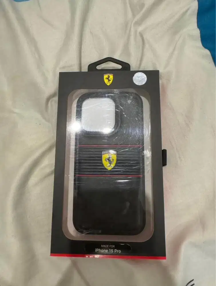 Casing Official Ferrari, Iphone 15 Pro (Mall Ori), (Baru)