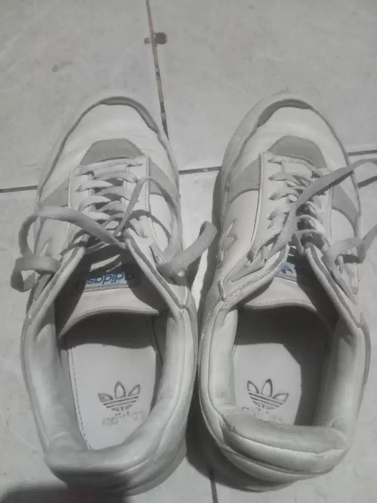 Jual BU Adidas trezoid size 42