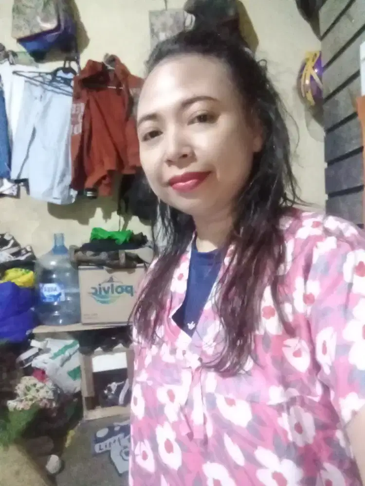 Mencari pekerjaan administrasi atau cleaning service