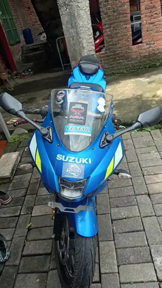 Suzuki GSX 150R Full fairing