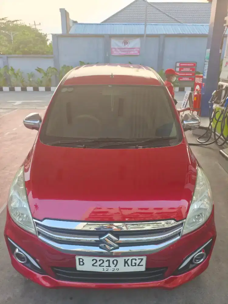 Ertiga Gl matic 2016 merah
