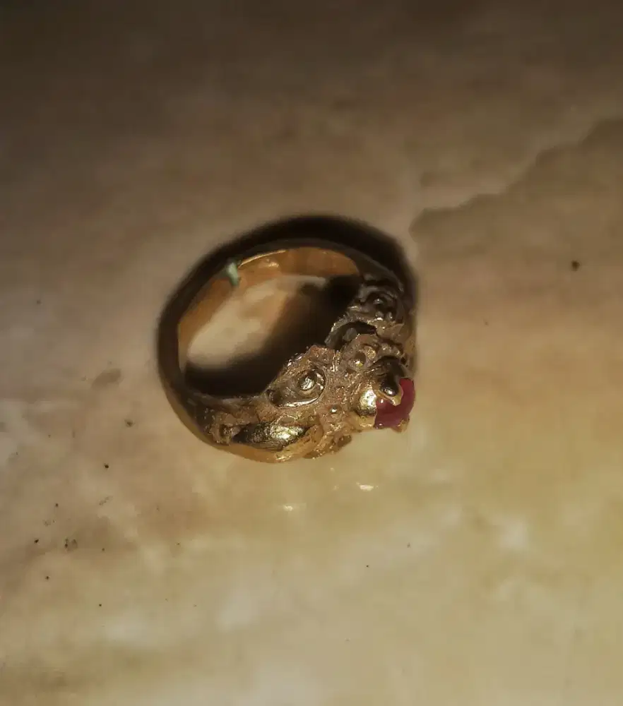 Cincin temuan sungai.