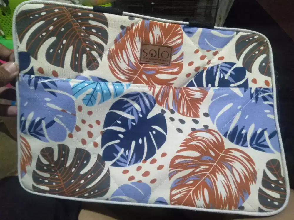 Tas Laptop Kanvas Motif