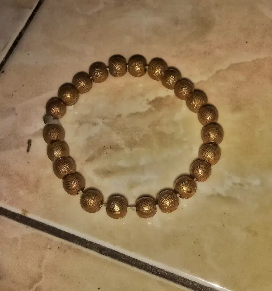 Gelang sepoh tinggalan.