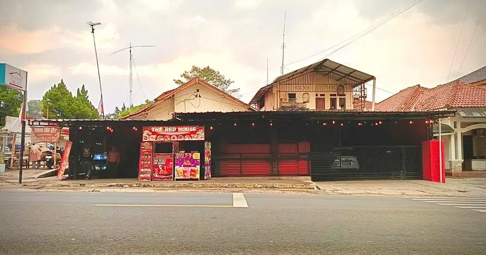 Jual Cepat  Rumah pinggir jalan Raya strategis di Cianjur - Jawa Barat