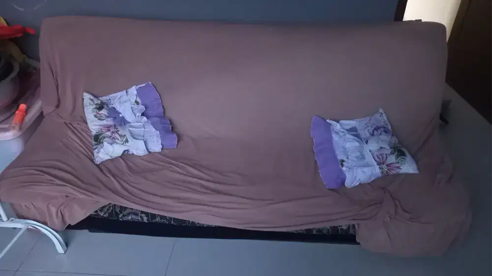 Jual sofa lipat tidur dan duduk berfungsi dengan baik
