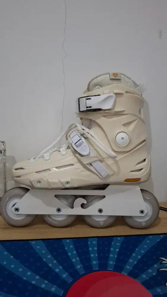 Flying Eagle F4+ Raven - Sand 40