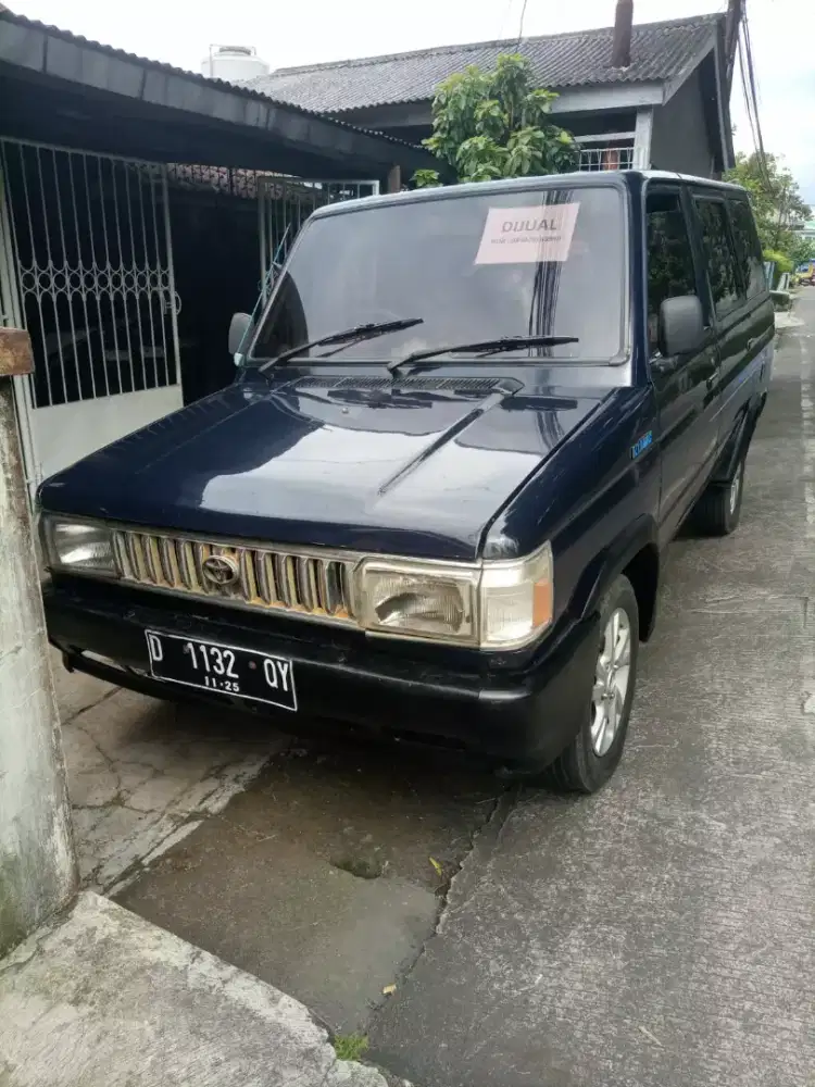 dijual kijang super '95 1.8 bensin MT