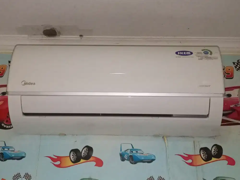 AC Midea 1/2 pk