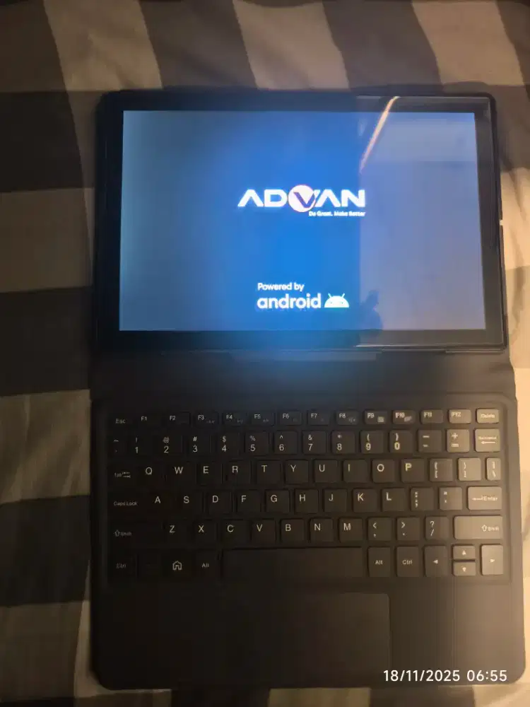 tablet advan sketsa 4/64