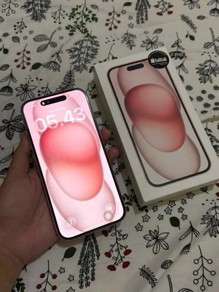 Iphone 15 pink 128Gb Garansi resmi indo masih aktif