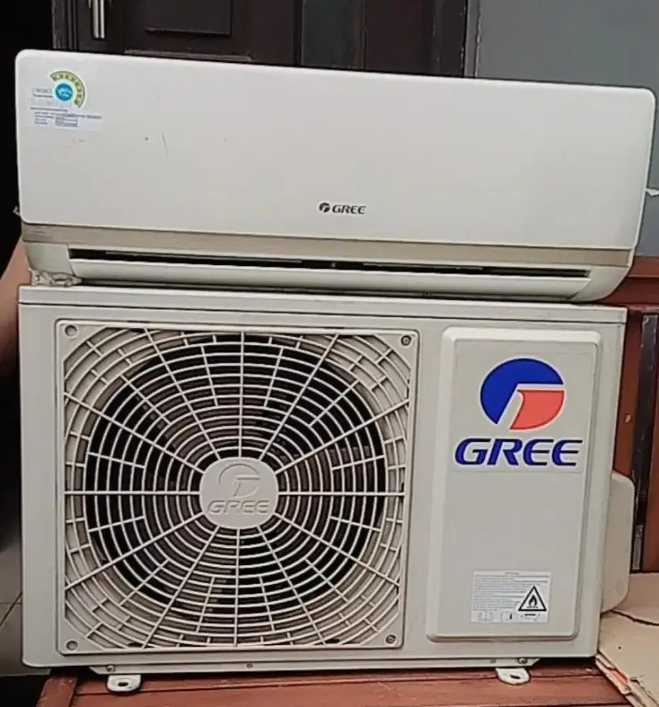 MURAH AC Gree 1/2 PK type GWC 05M003 mulus terawat