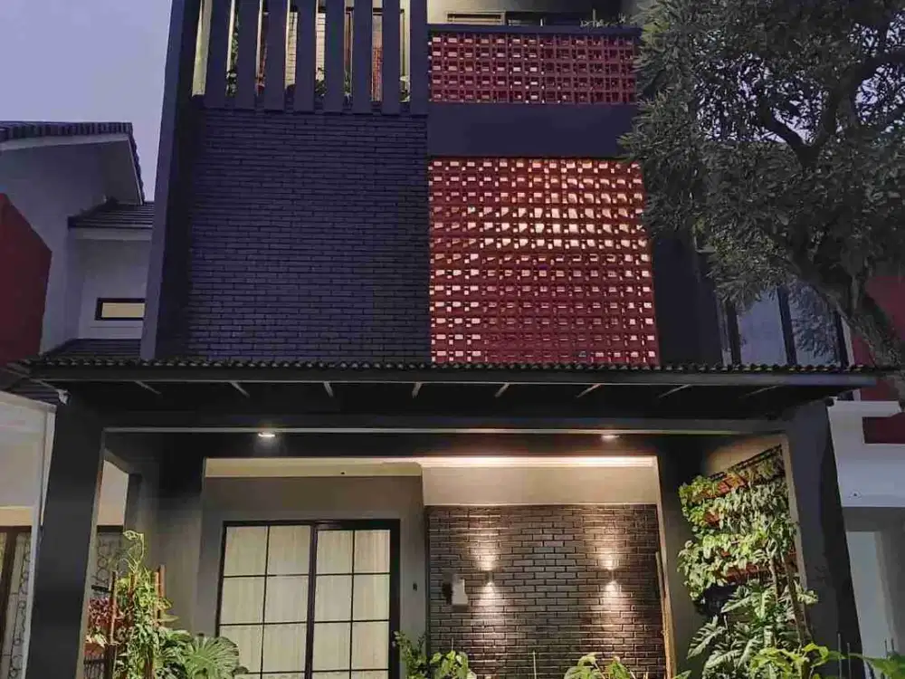 Dijual rumah 3.5 lantai Semi Industrial Cluster Graha Raya Bintaro Jaya Tangsel