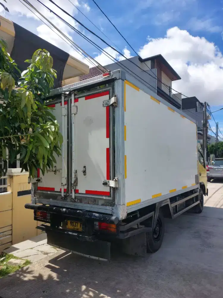 Kulkas freezer Loker Toshiba Bekasi khusus barter