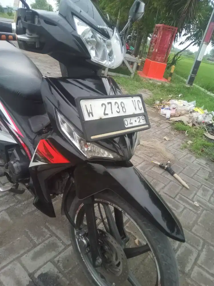 Supra x 125 fi tahun 2014 pjk plat hidup motor original plat w sda