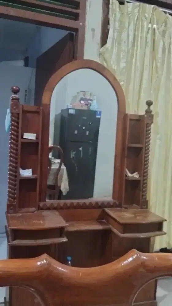 Meja Hias dari kayu jati