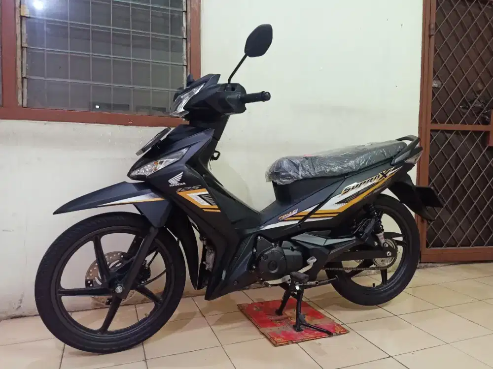 Honda SUPRA X 125 DOUBLE DISK 2025 BL (LIKE NEW/  FULL ORIGINAL) DKI