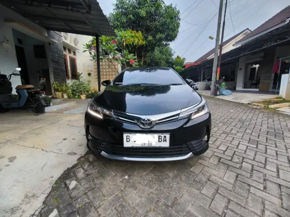 Toyota Corolla Altis V 1.8 AT 2018