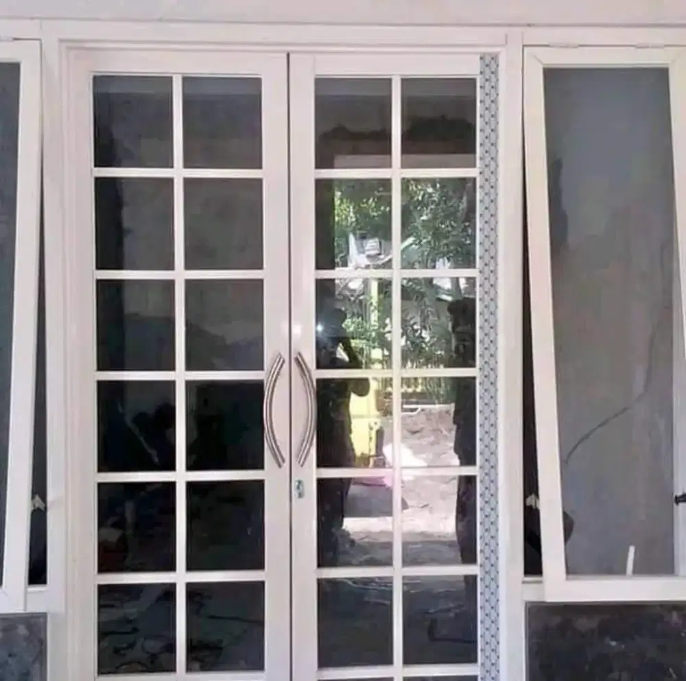 Kusen aluminium pintu jendela dan kaca