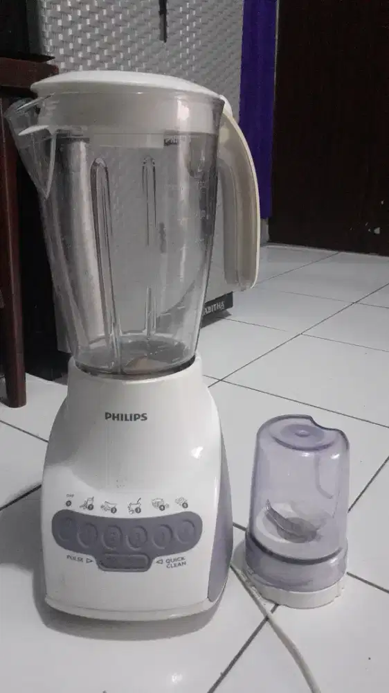 Blender Philips bekas  tipe HR 2115