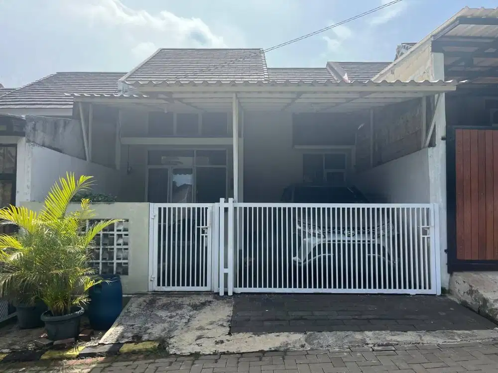 Disewakan Rumah Nyaman dan Strategis – Siap Huni!