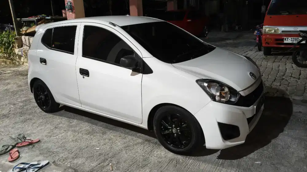Daihatsu Ayla 1.0 Tipe D+ 2021