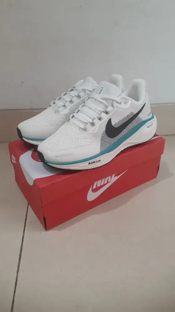 Sepatu running Nike Air Zoom pegasus