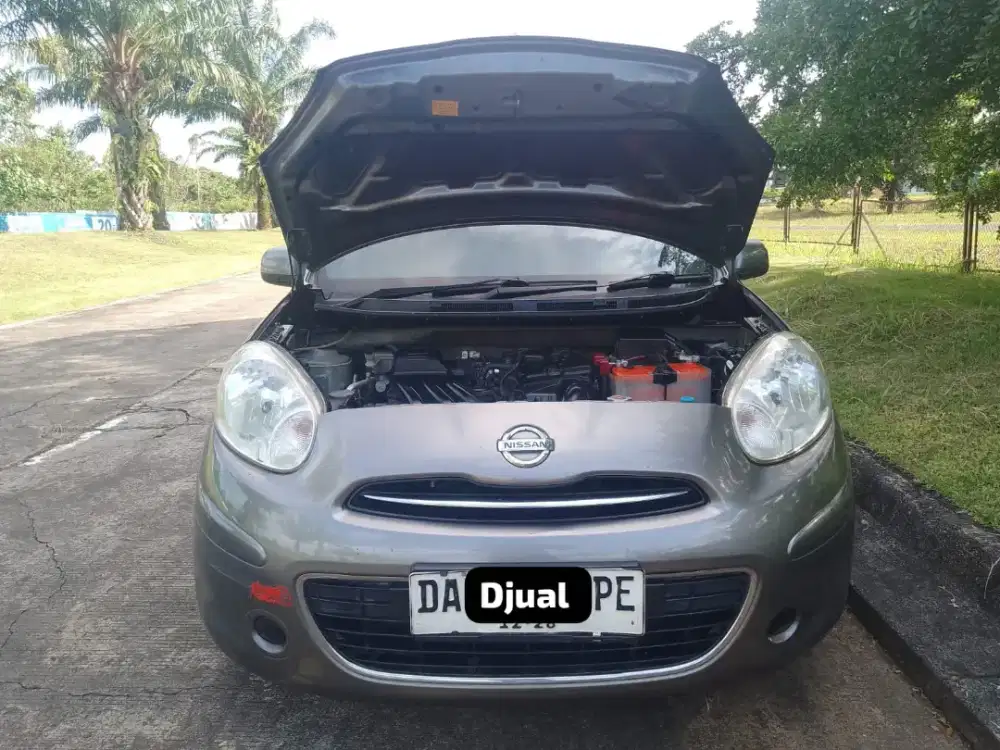 Jual Mobel sambil di pakai Nisan March Manual THN 2012 akhir