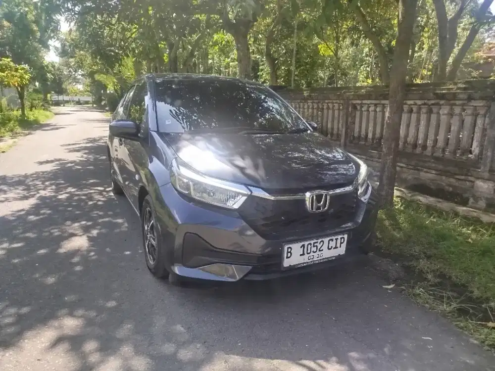 Brio e cvt 2025 like new