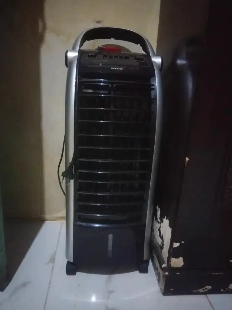 Jual beli barang bekas AC tv kulkas all