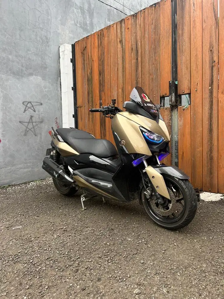 Yamaha XMAX 250cc pajak hidup