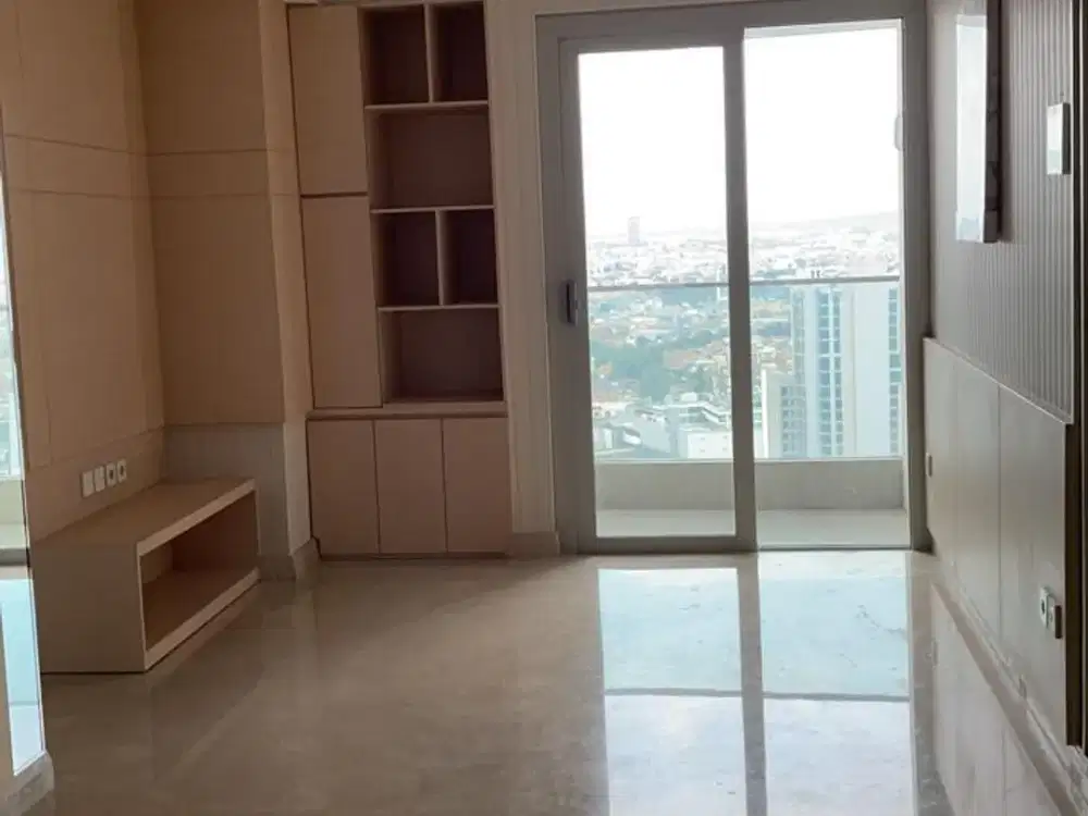 Jual/sewa one icon APT di Tunjungan plaza 2+1 KT full furnish baru gress