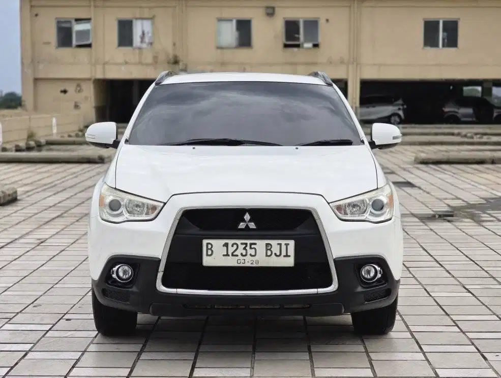 Outlander 2.0 GLS AT 2013 Putih Metalik, good condition !