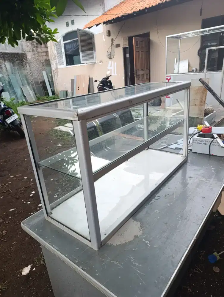 Jual Etalase warung nasi second, Lok Pamulang Barat, Tangsel